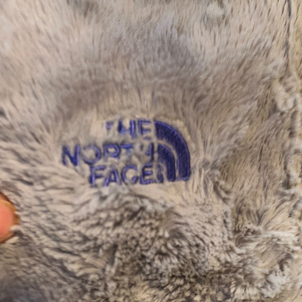North face - Picture 8 of 11